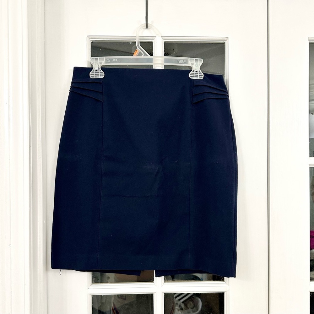 EXPRESS Navy Blue Pinktuck Pencil Skirt (Size 12)